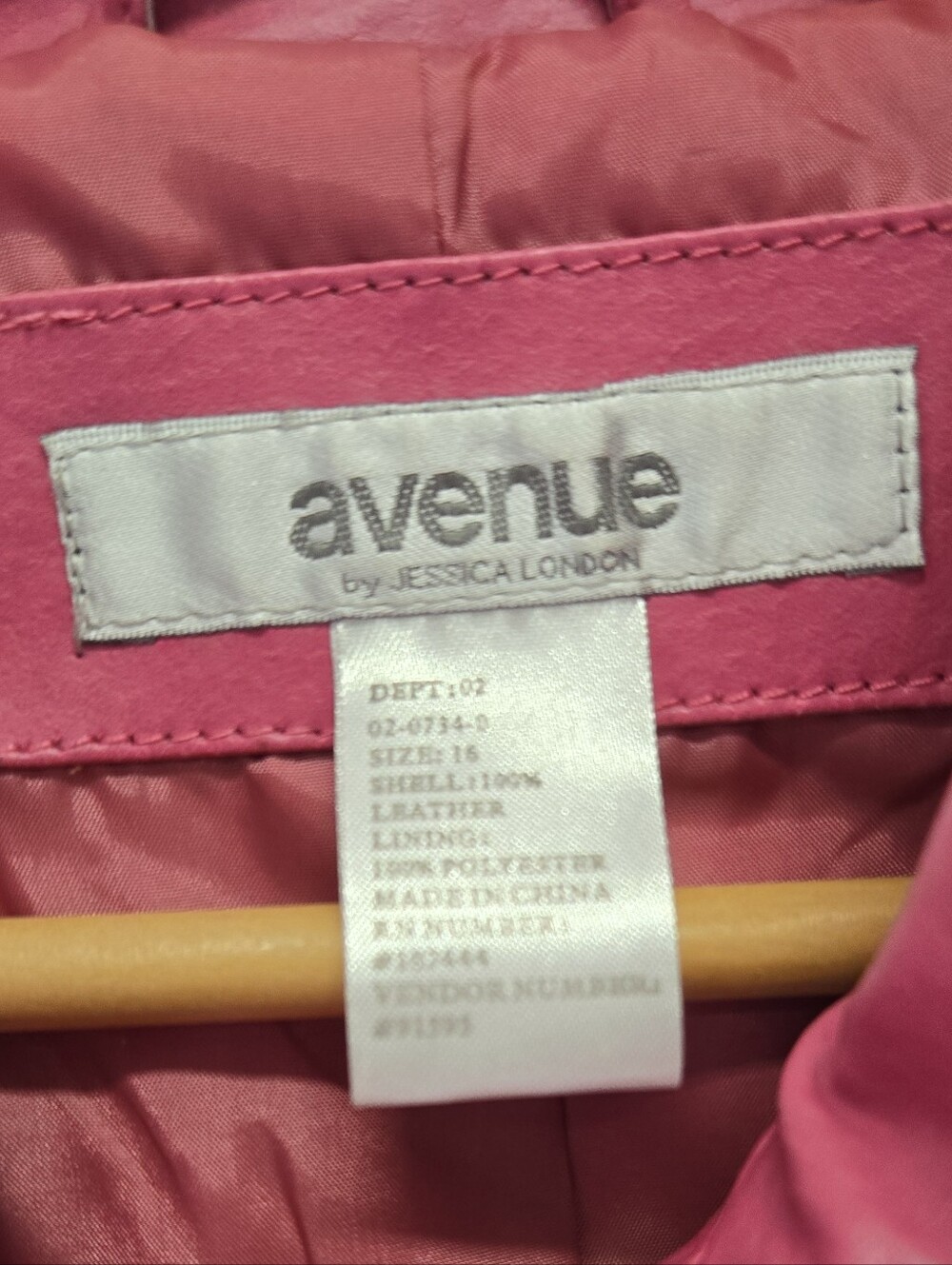 Avenue Genuine Leather Fuchsia Moto Jacket | Size 16 - Picture 5 of 6